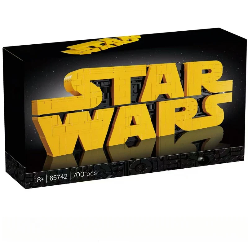 700 pcs Brick-Built Star Wars Logo