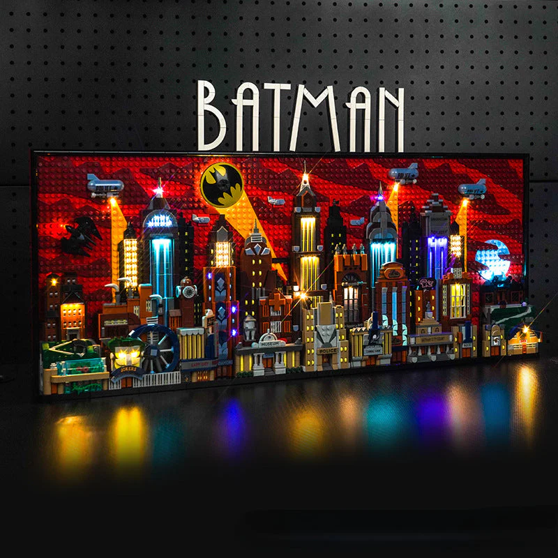 4210 pcs Batman: The Animated Series Gotham City - Image 2